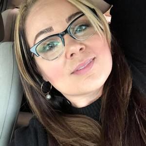 Meet your Posher, Crystal